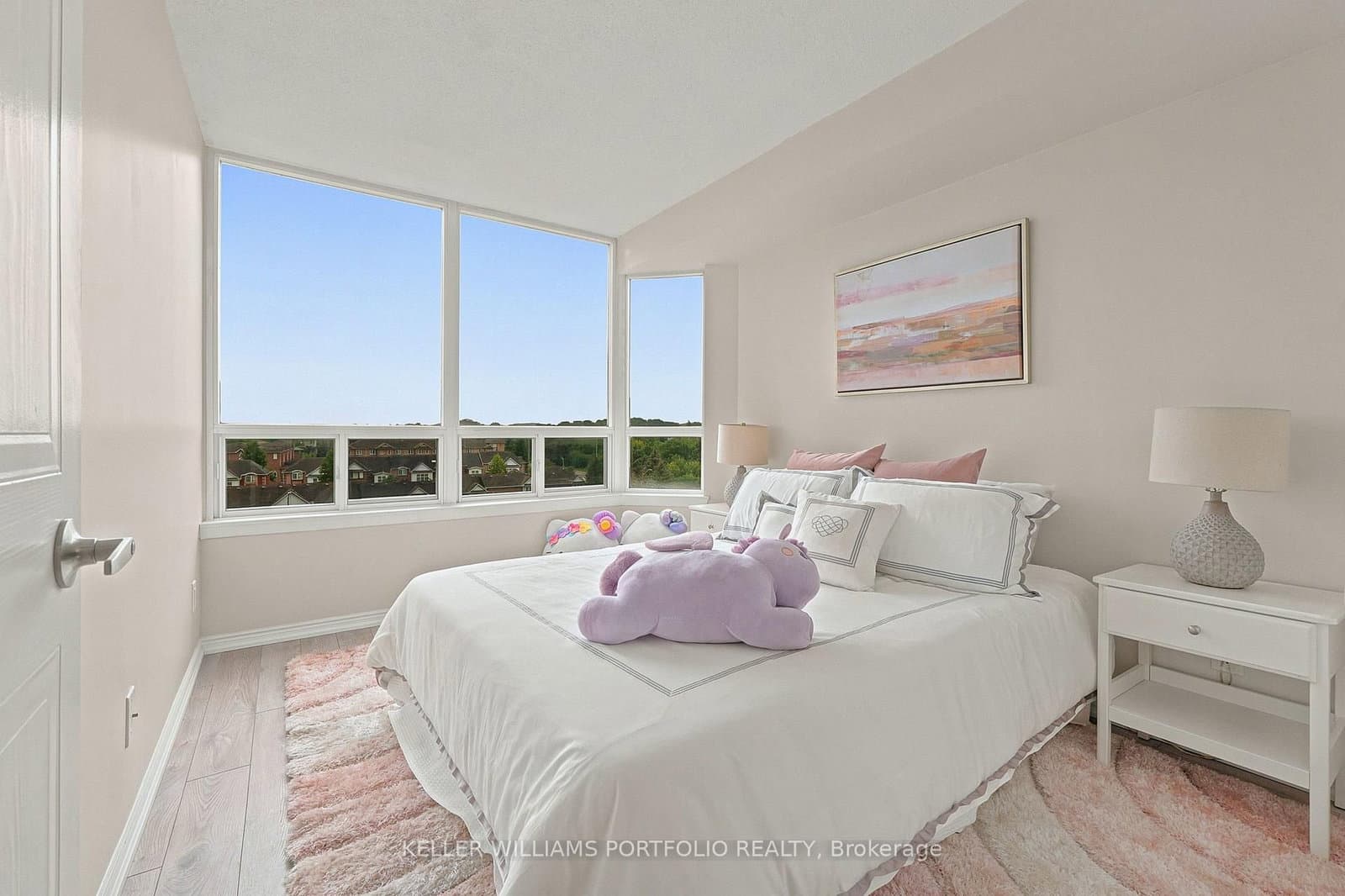 135 Hillcrest Avenue, Unit 605 thumbnail 8