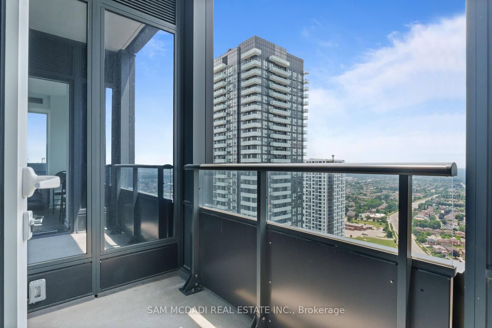 395 Square One Drive, Unit 3810 thumbnail 12