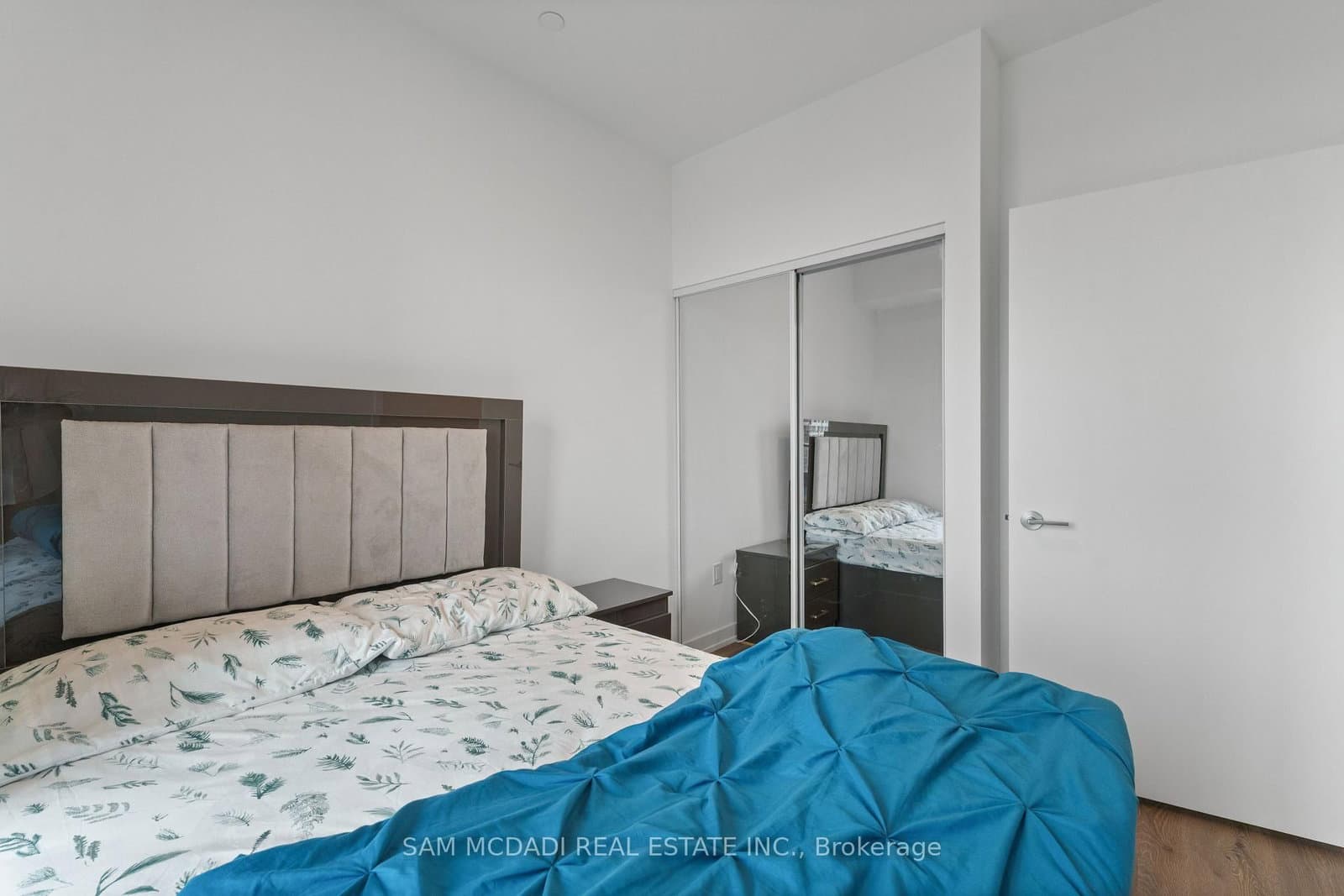 395 Square One Drive, Unit 3810 thumbnail 13
