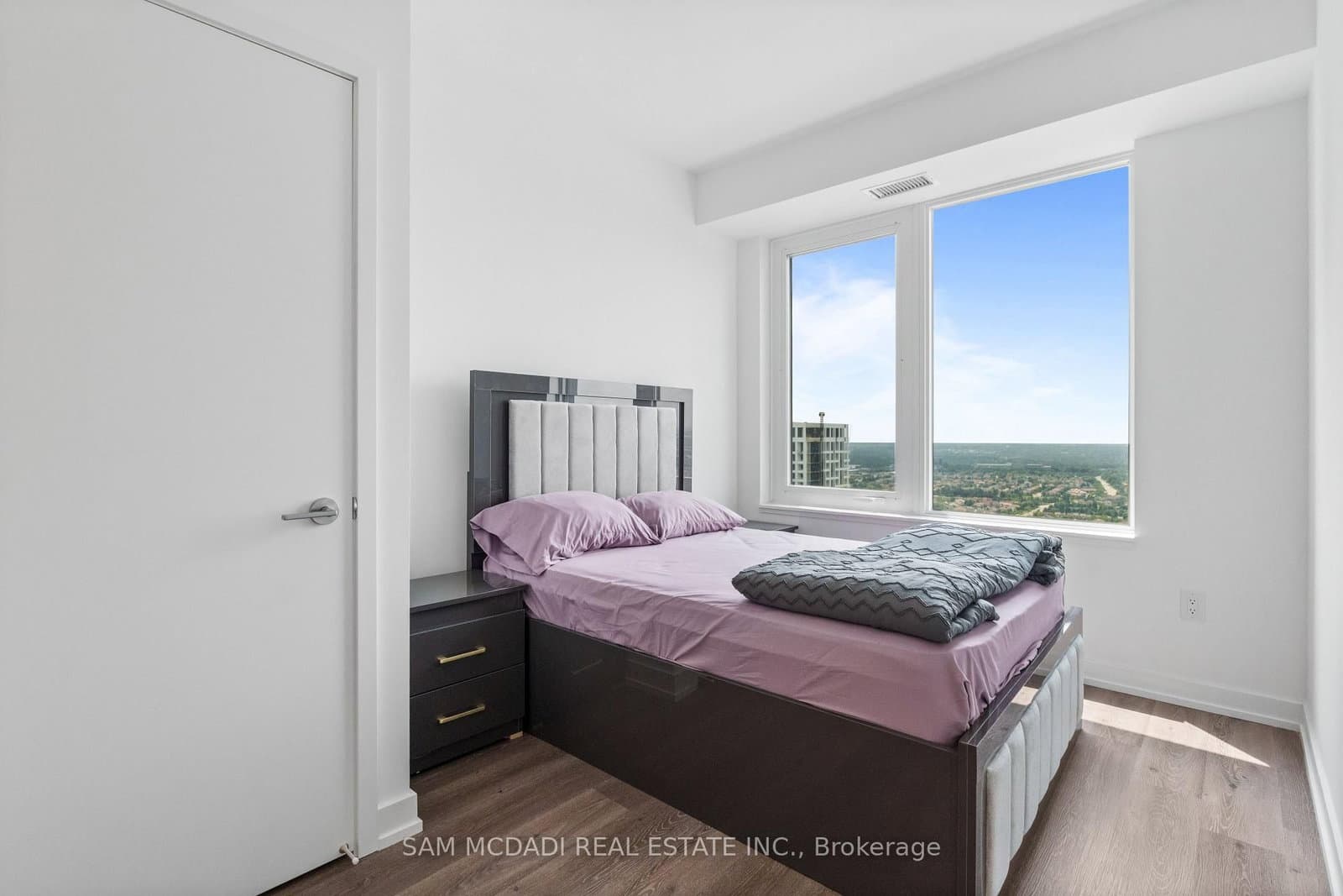 395 Square One Drive, Unit 3810 thumbnail 15