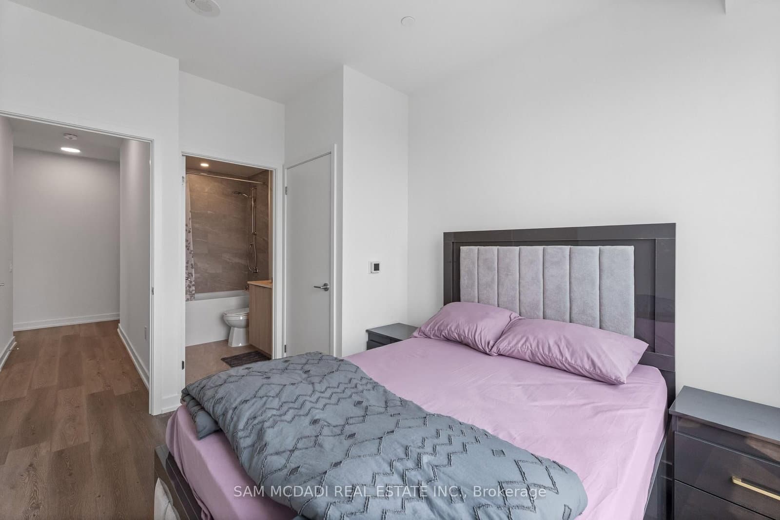 395 Square One Drive, Unit 3810 thumbnail 16