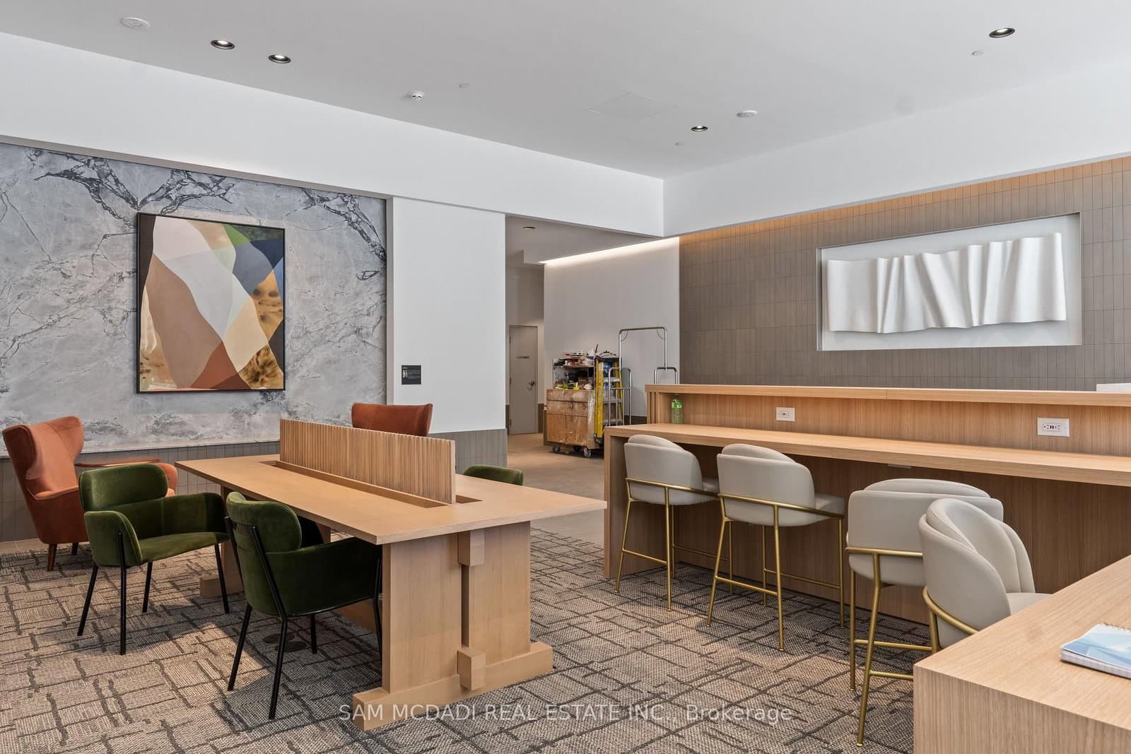 395 Square One Drive, Unit 3810 thumbnail 23