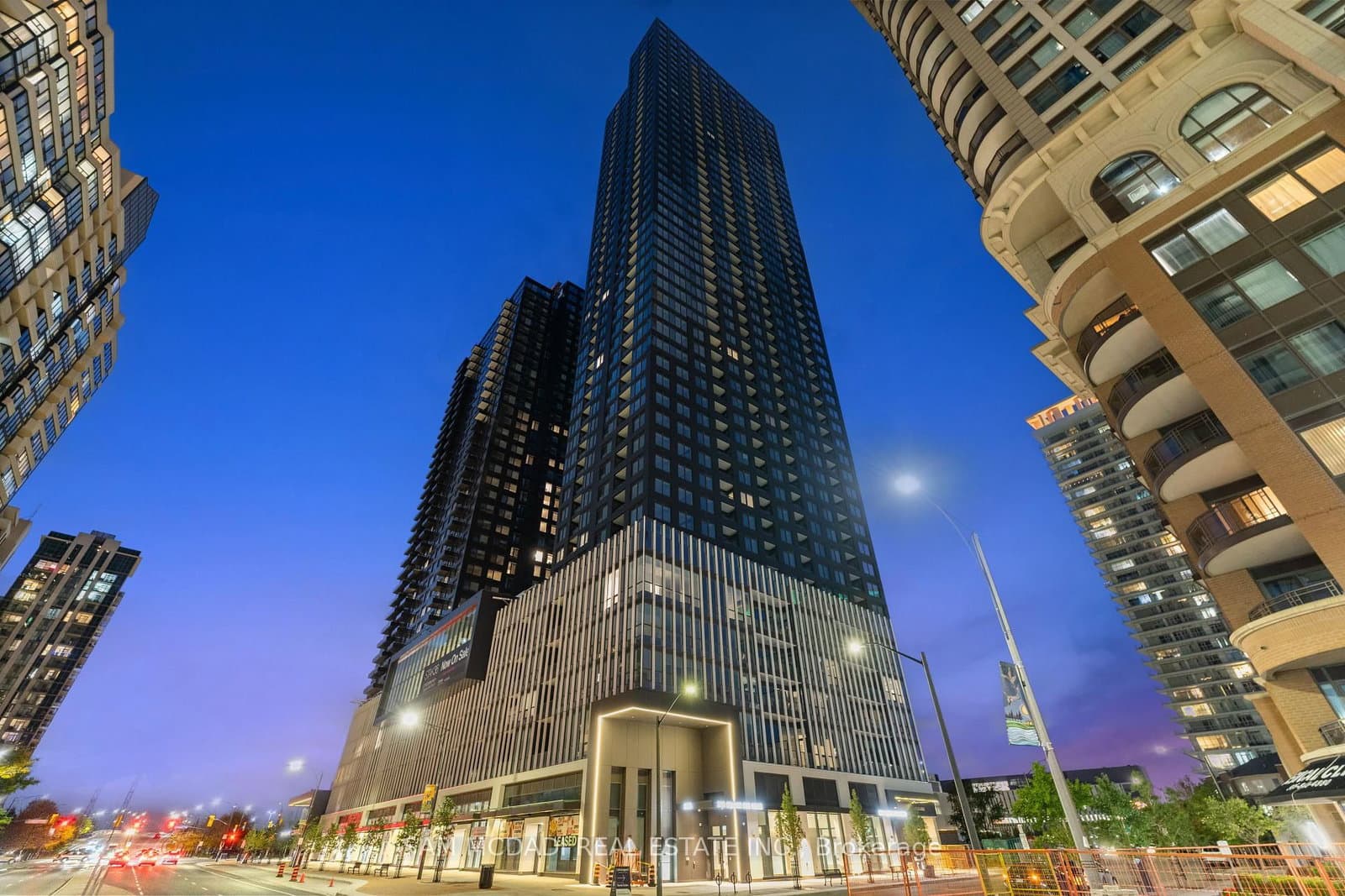 395 Square One Drive, Unit 3810 thumbnail 30
