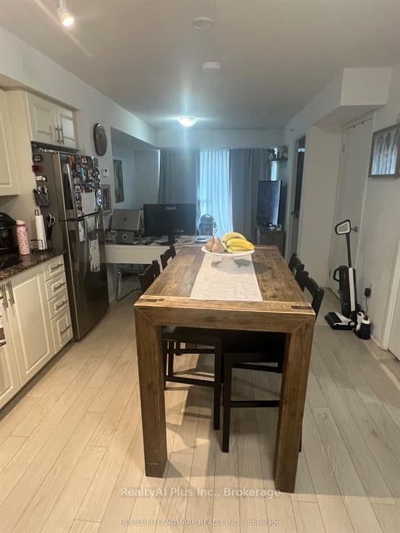3091 Dufferin Street, Unit 710 thumbnail 12