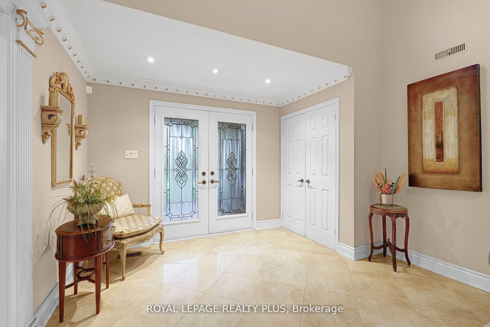 1760 Featherston Court thumbnail 3