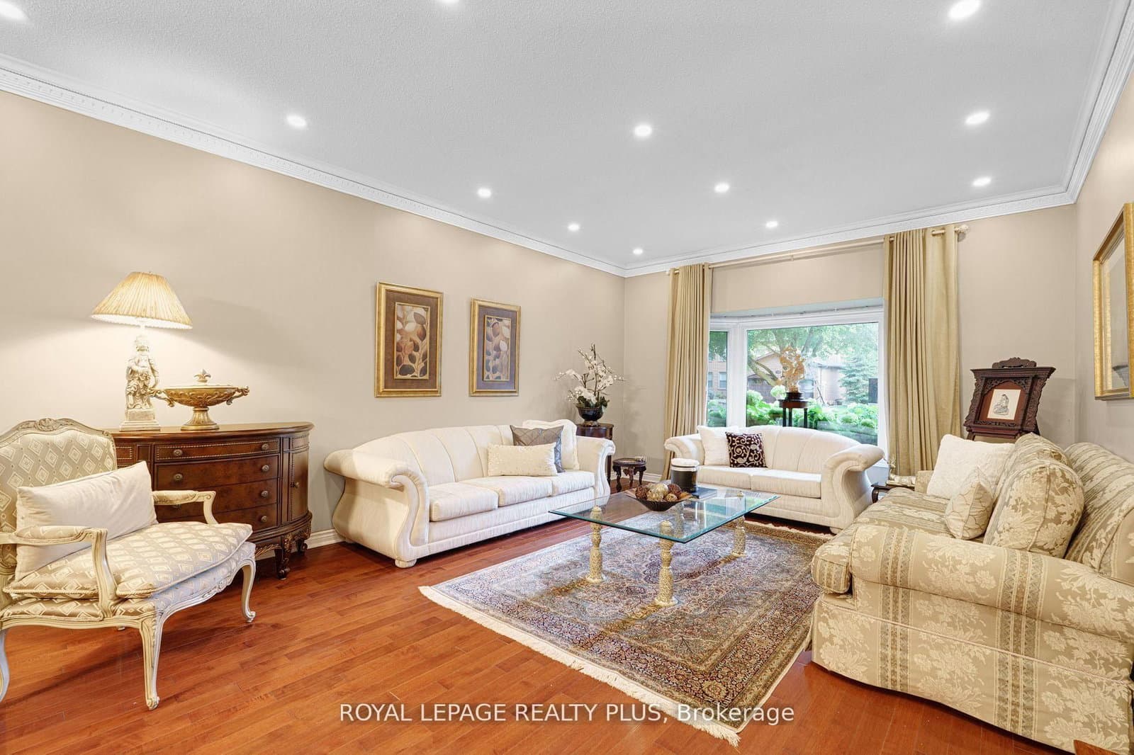 1760 Featherston Court thumbnail 5