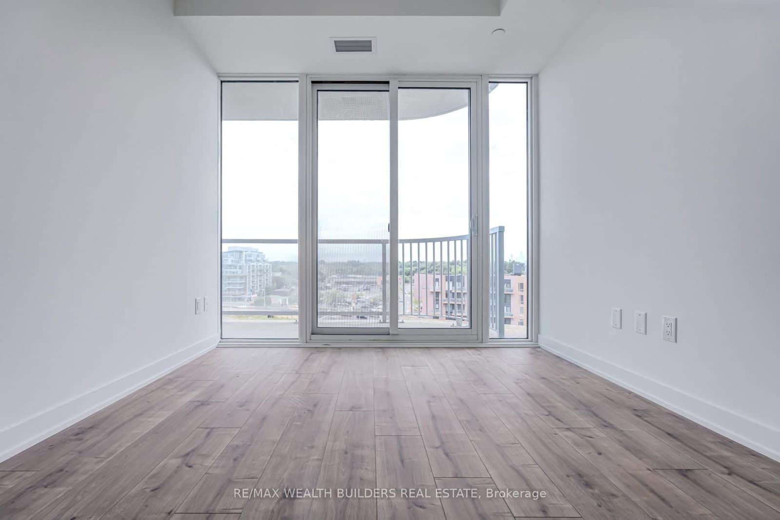 220 Missinnihe Way, Unit 714 thumbnail 9