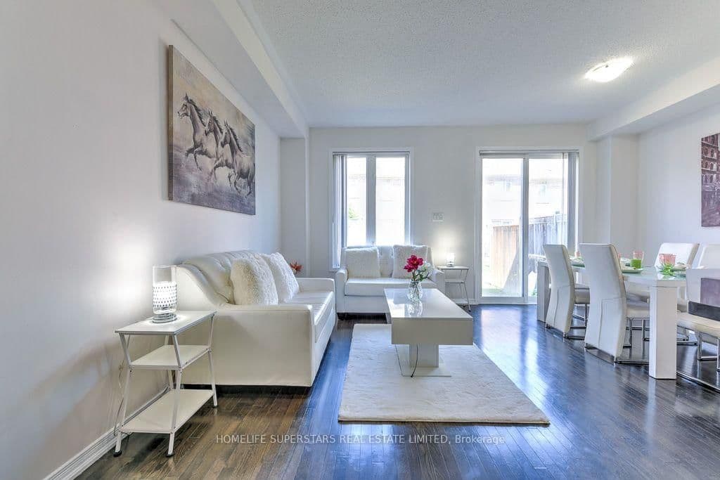 61 Utopia Way - Image 1