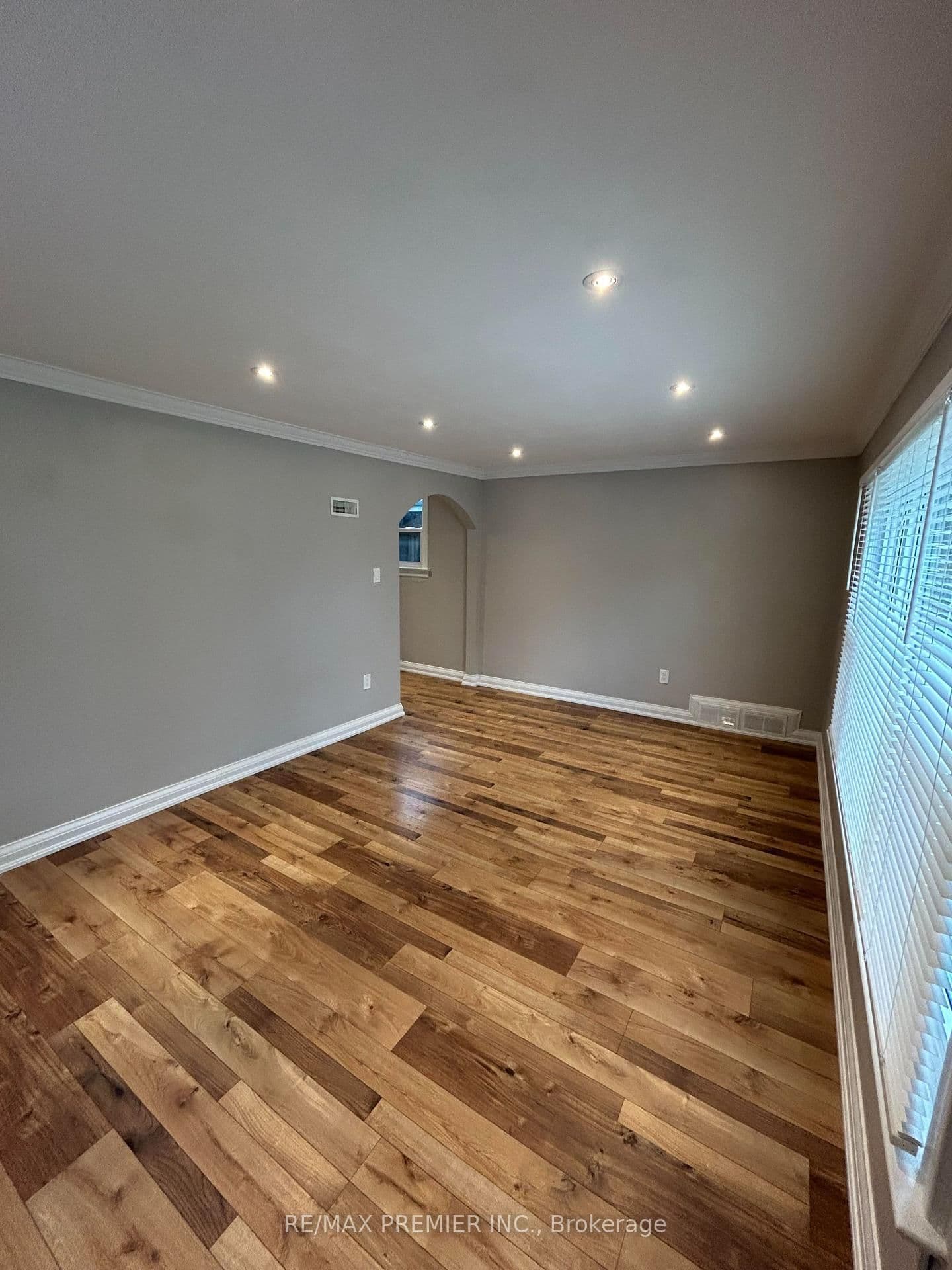 394 Whitmore Avenue, Unit Main thumbnail 3