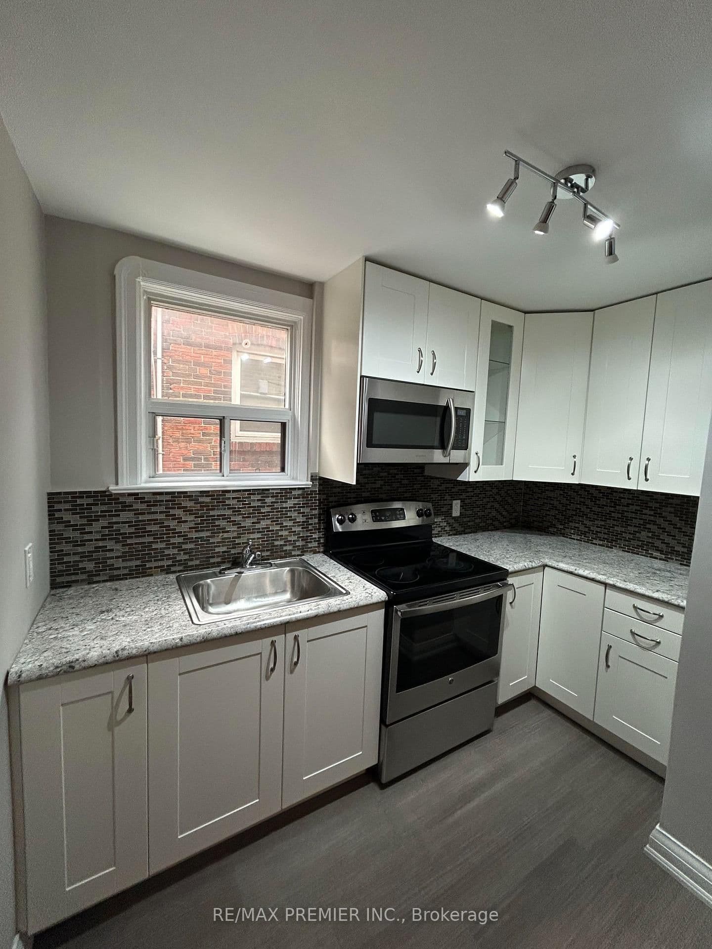 394 Whitmore Avenue, Unit Main thumbnail 9