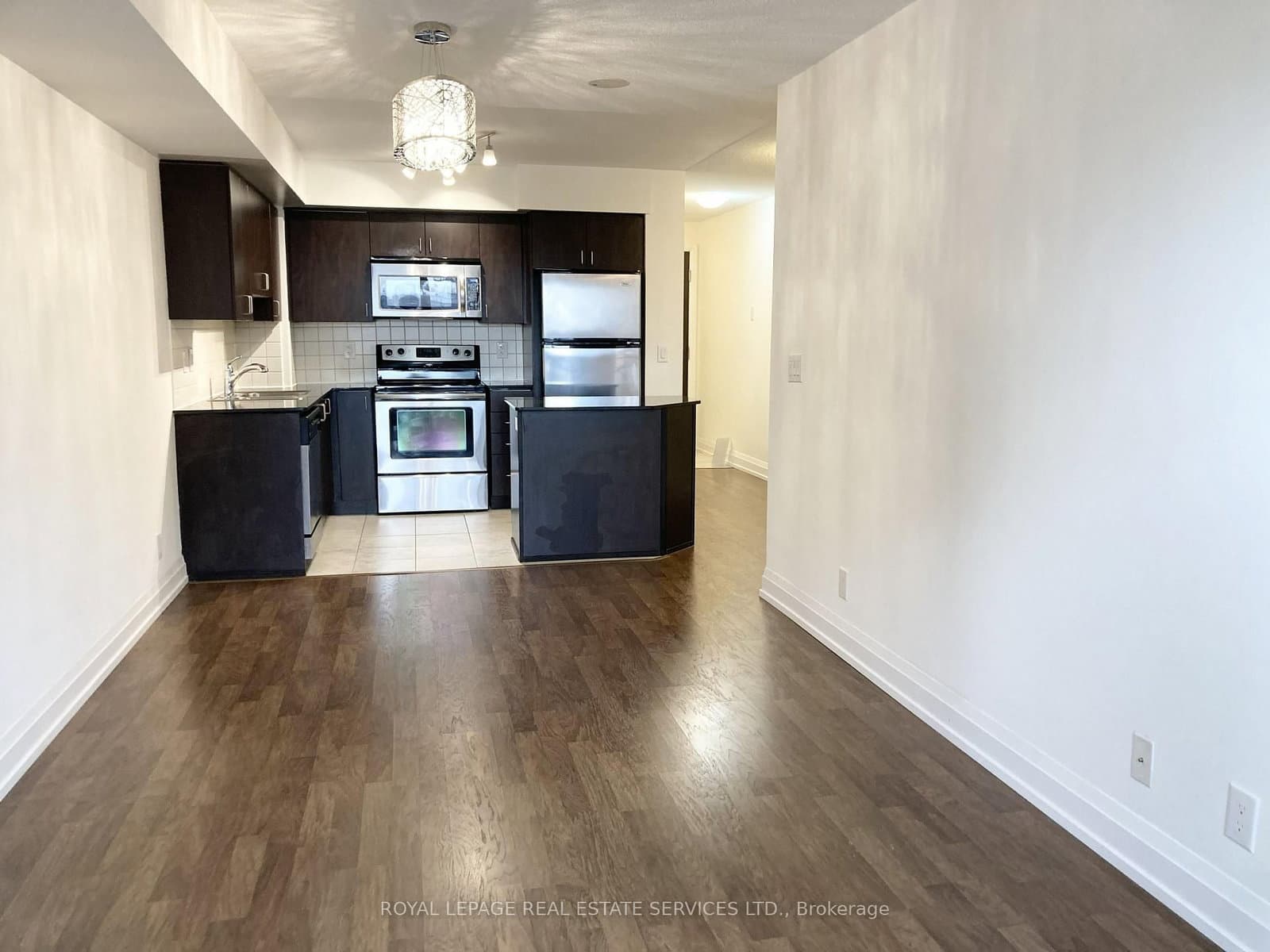 55 De Boers Drive, Unit 204 thumbnail 4