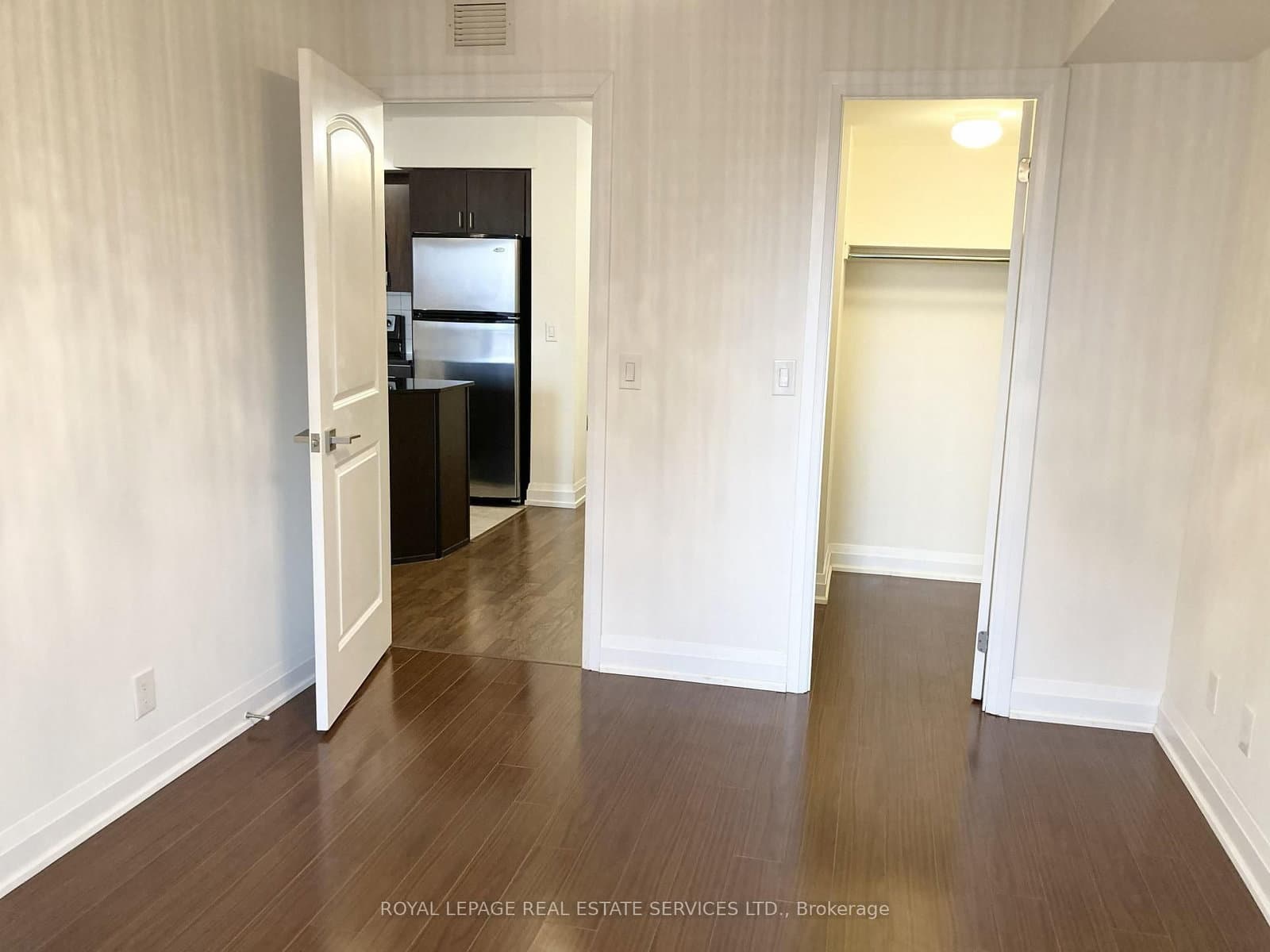 55 De Boers Drive, Unit 204 thumbnail 8
