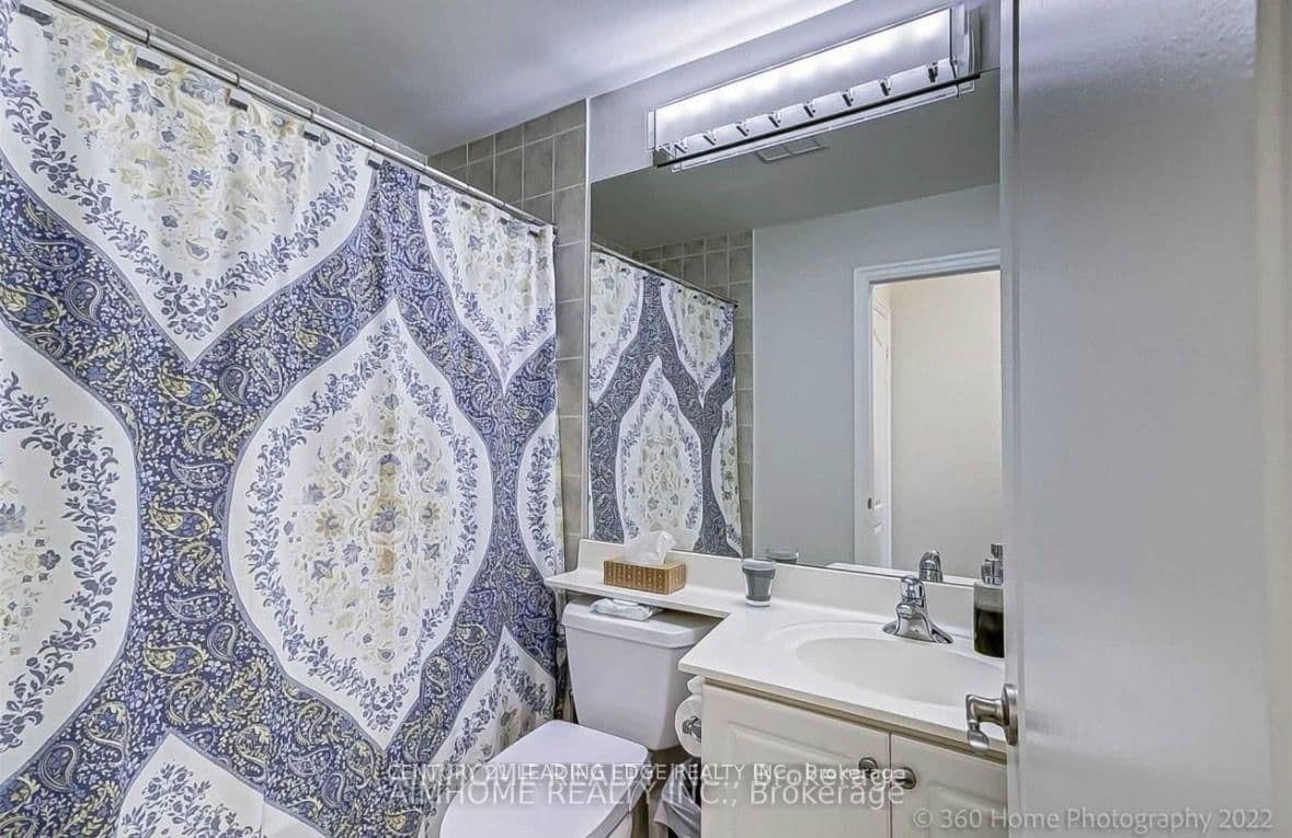 2119 Lakeshore Boulevard W, Unit 607 thumbnail 13