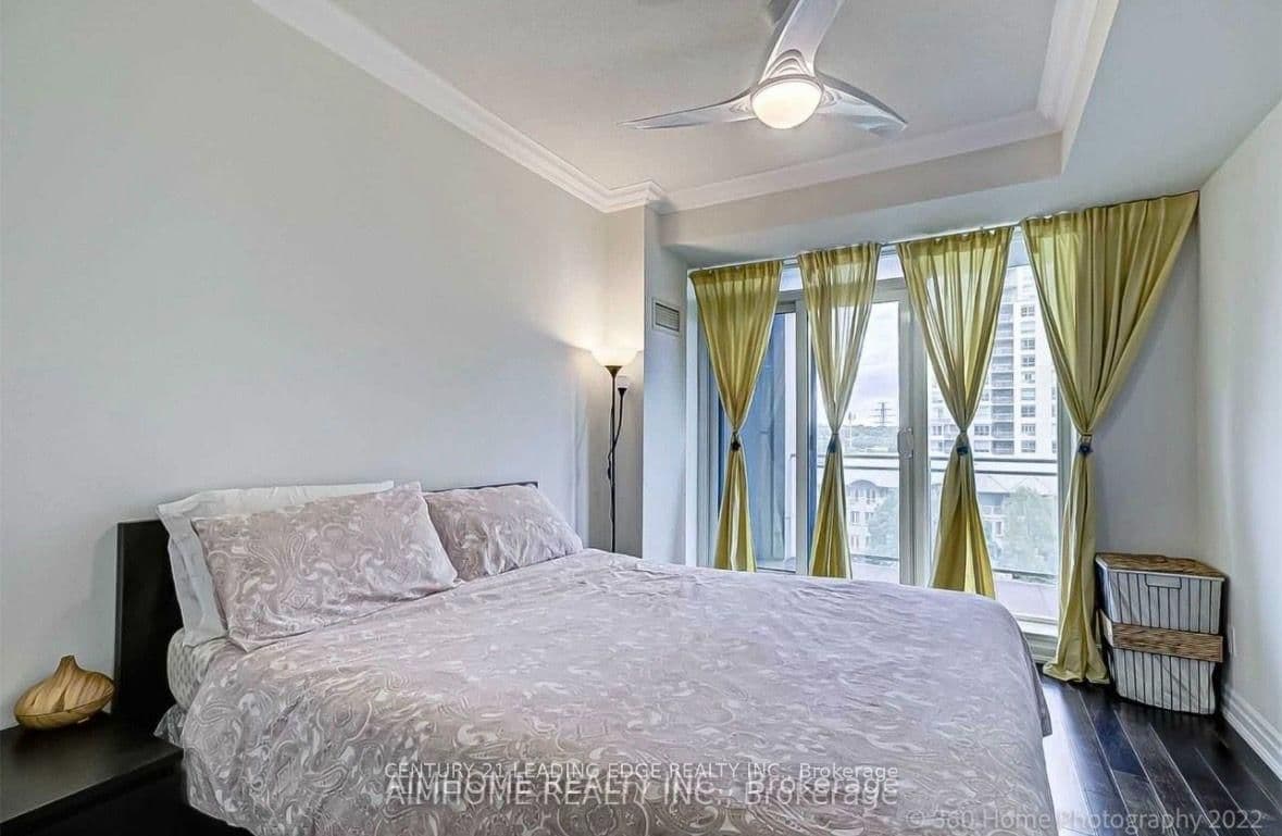 2119 Lakeshore Boulevard W, Unit 607 thumbnail 16