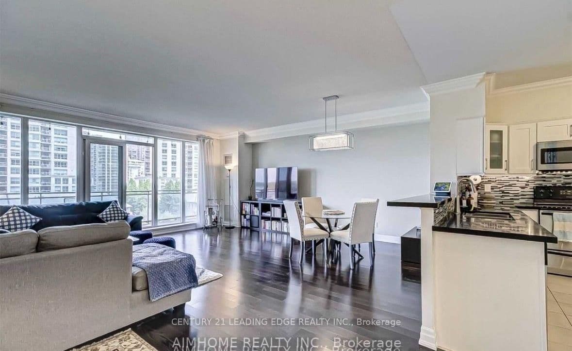 2119 Lakeshore Boulevard W, Unit 607 thumbnail 3
