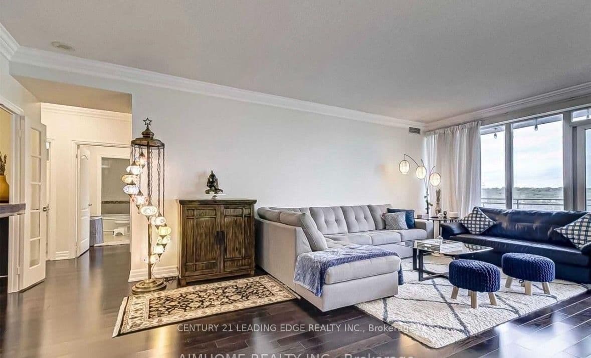 2119 Lakeshore Boulevard W, Unit 607 thumbnail 4