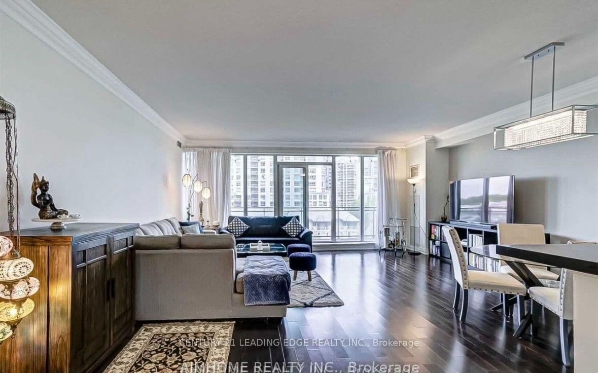 2119 Lakeshore Boulevard W, Unit 607 thumbnail 6