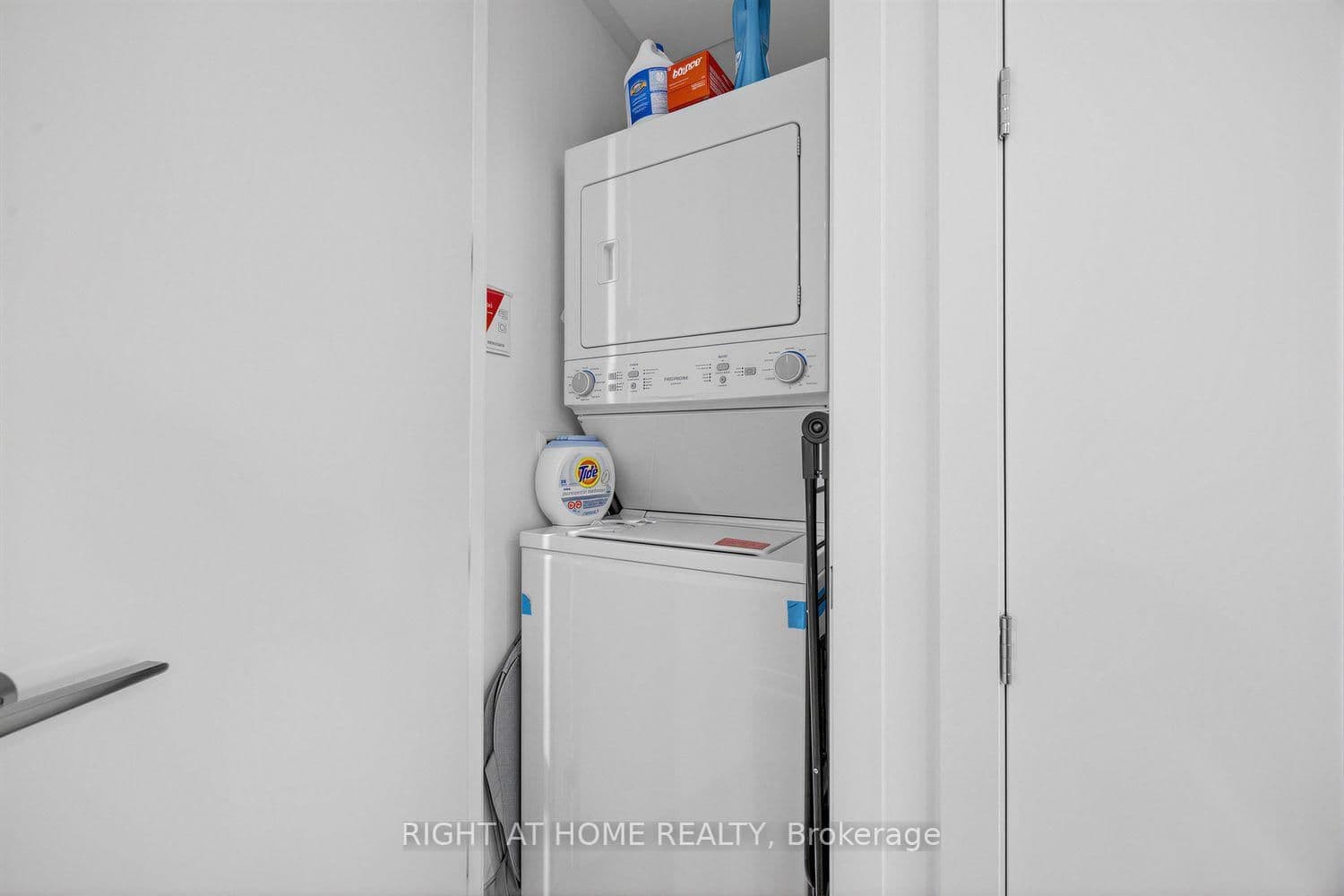 722 Marlee Avenue, Unit 206 thumbnail 18