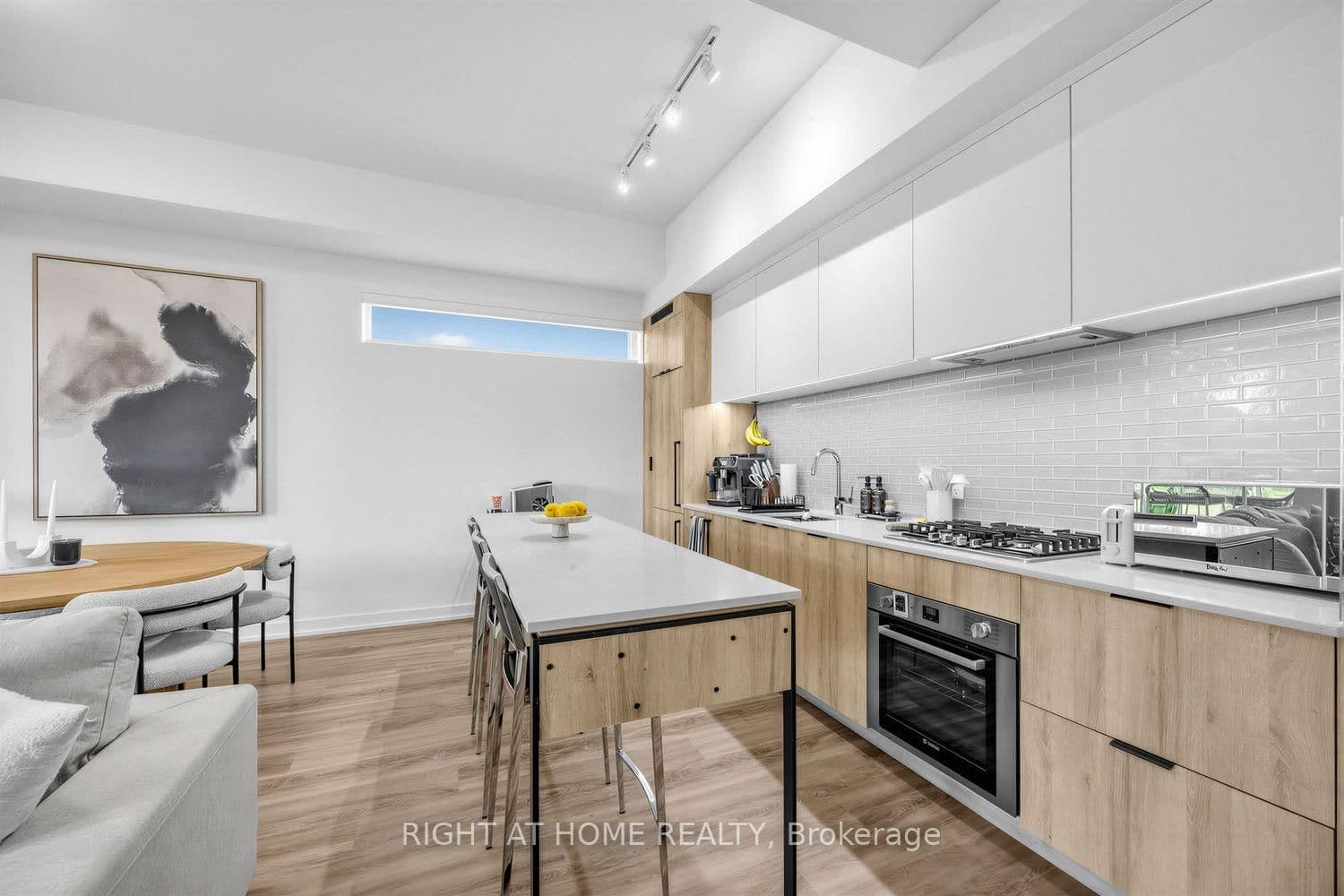 722 Marlee Avenue, Unit 206 thumbnail 3