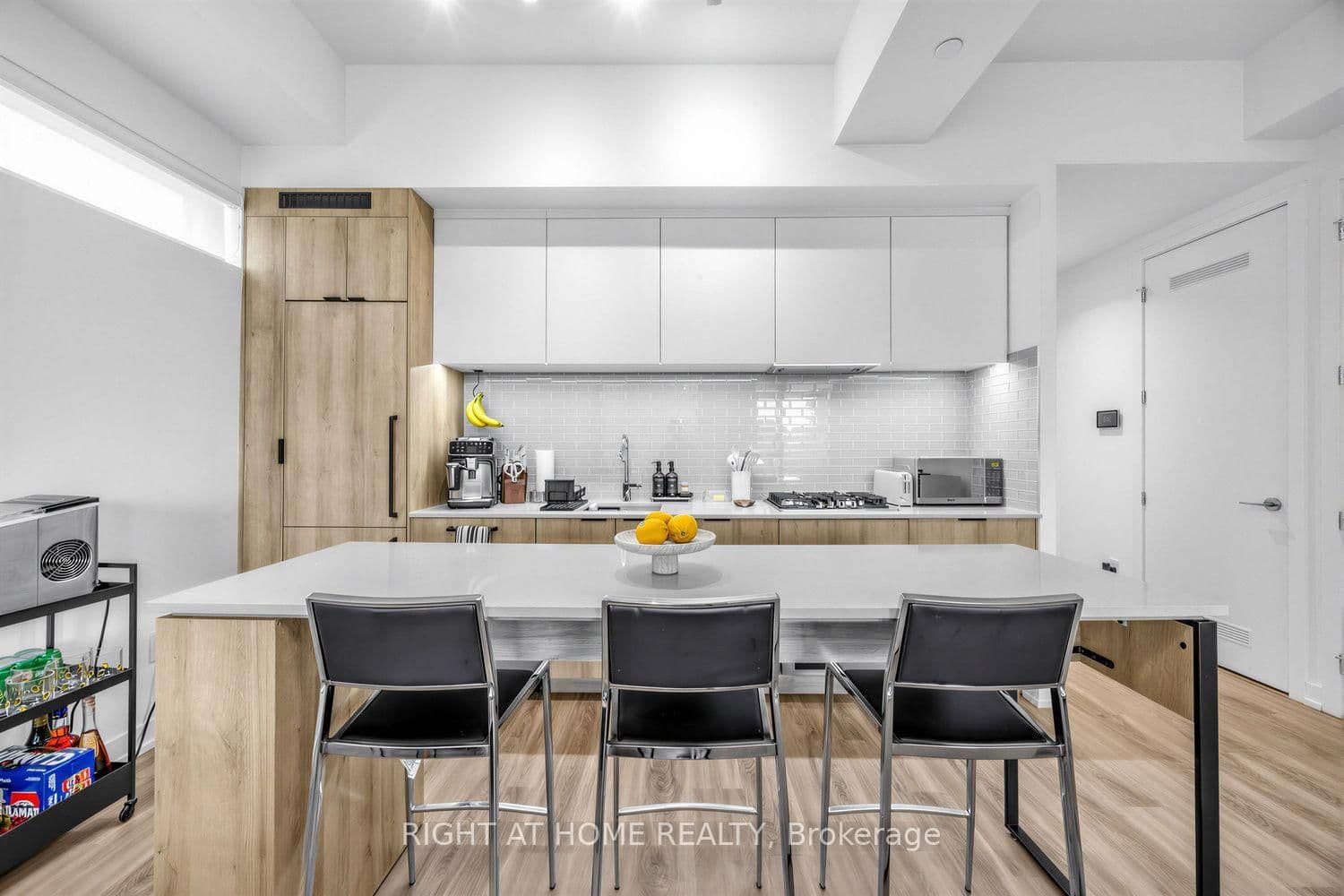 722 Marlee Avenue, Unit 206 thumbnail 9