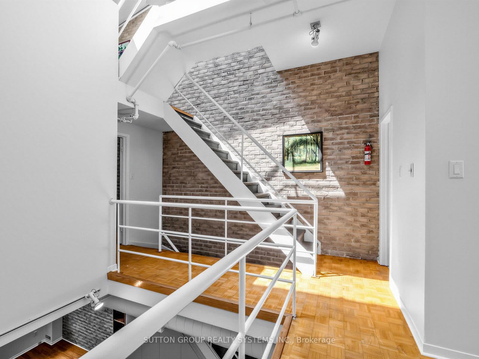 6 Bartlett Avenue W, Unit 5 thumbnail 19