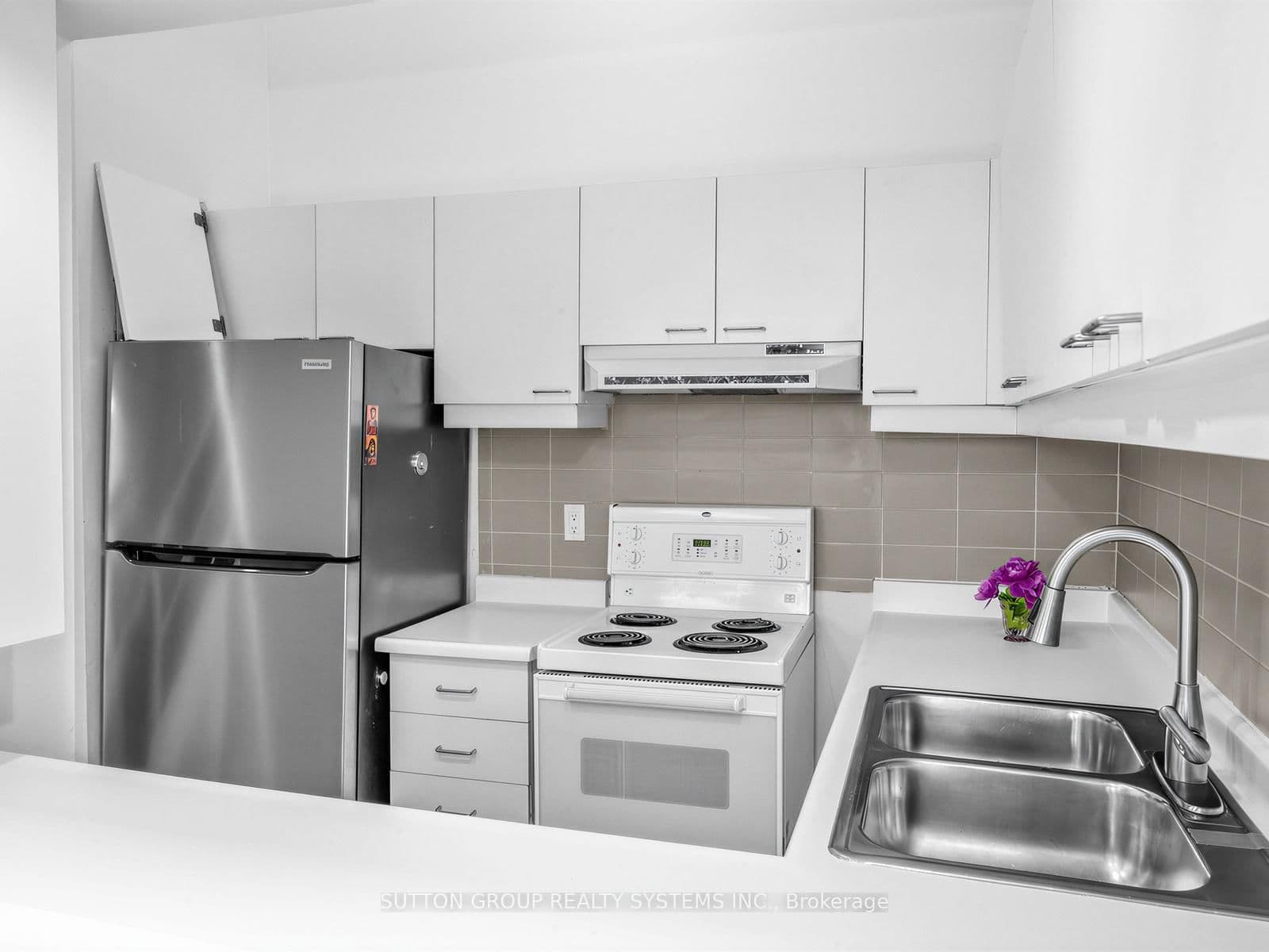 6 Bartlett Avenue W, Unit 5 thumbnail 9