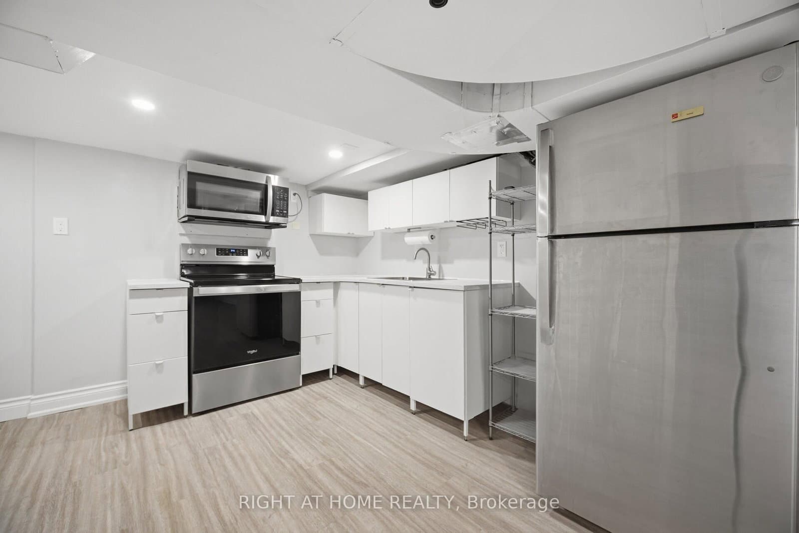 20 Rockwell Avenue thumbnail 12