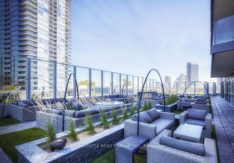 36 Park Lawn Road, Unit 2401 thumbnail 11