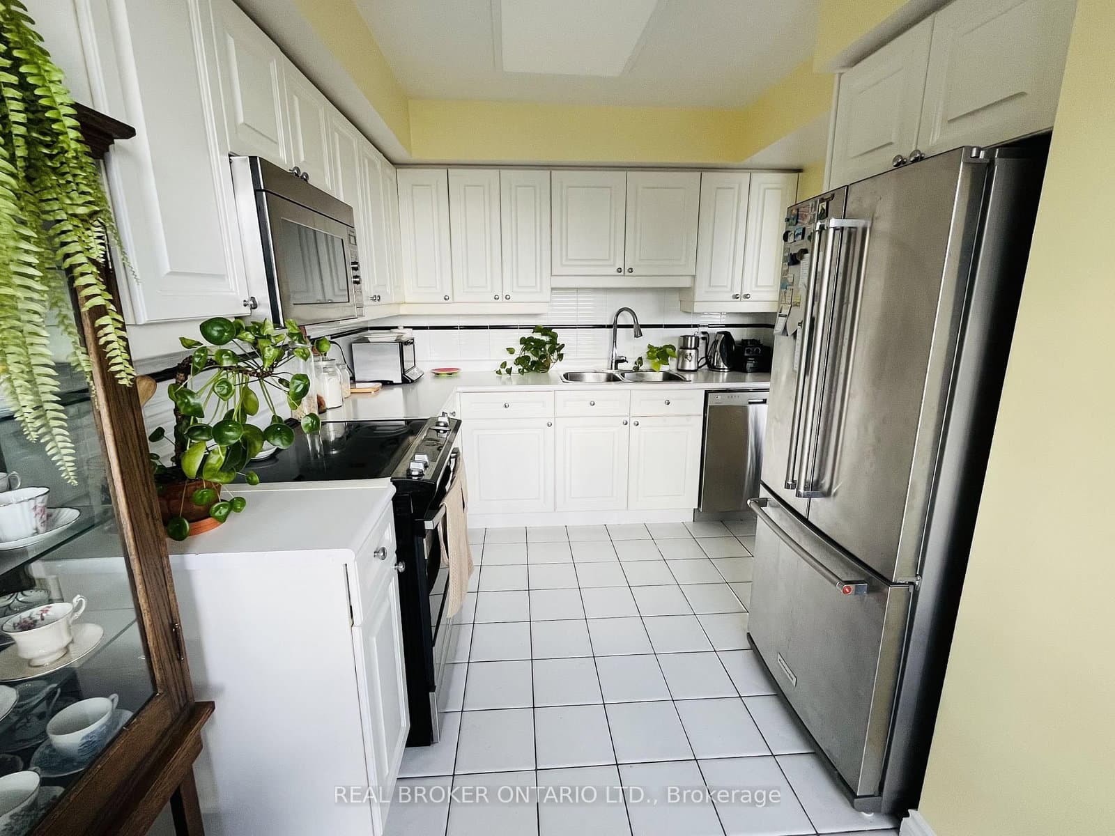 1 Palace Pier Court, Unit 304 thumbnail 11