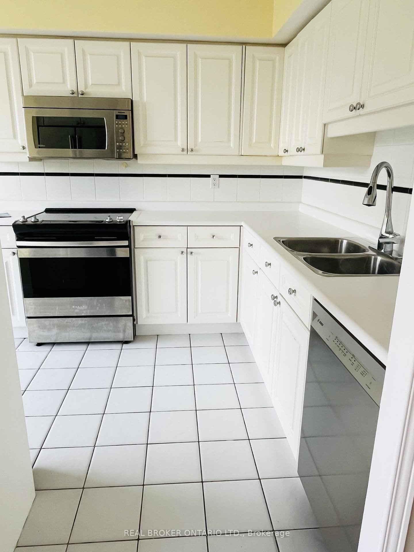 1 Palace Pier Court, Unit 304 thumbnail 18