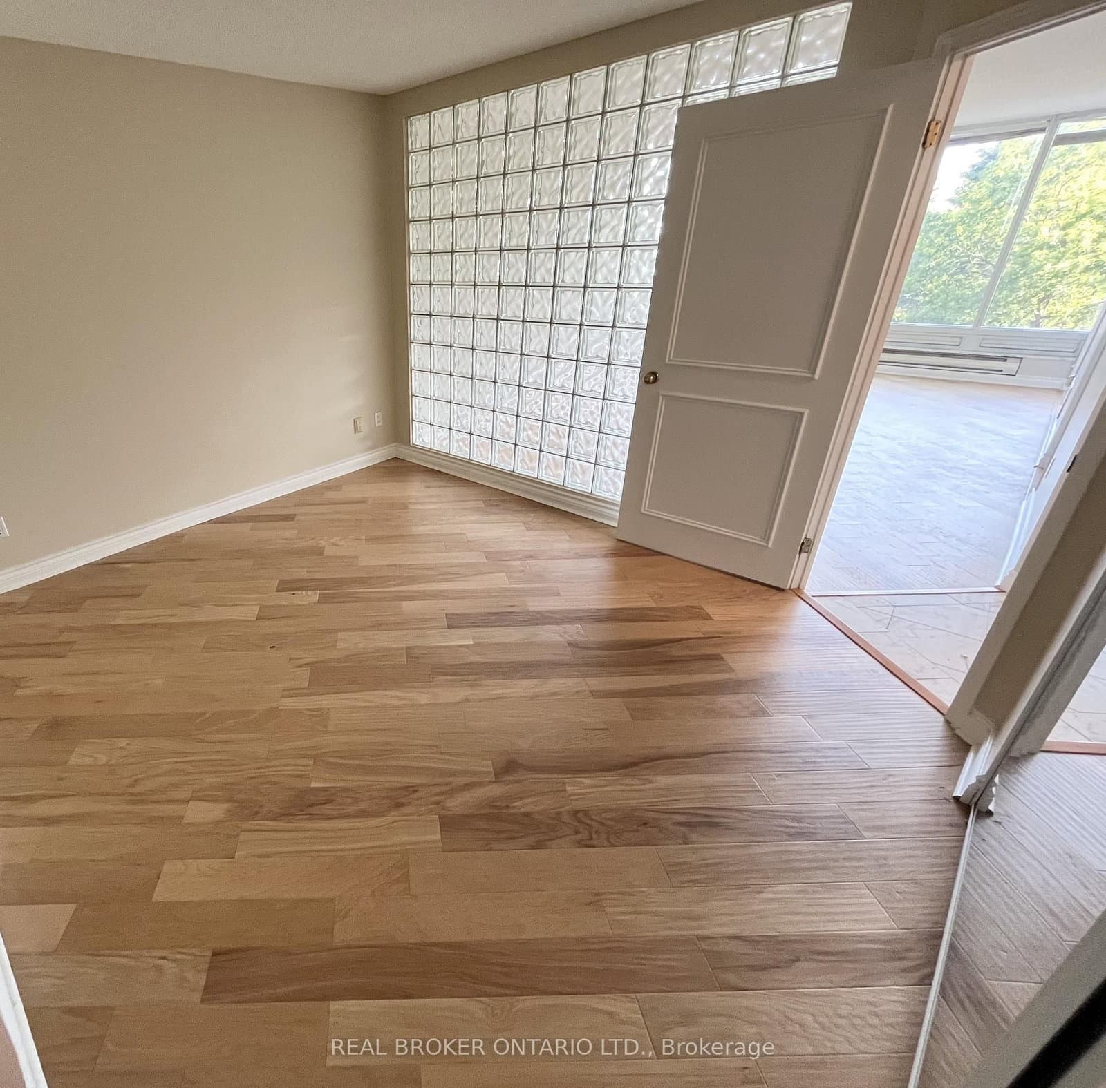 1 Palace Pier Court, Unit 304 thumbnail 20