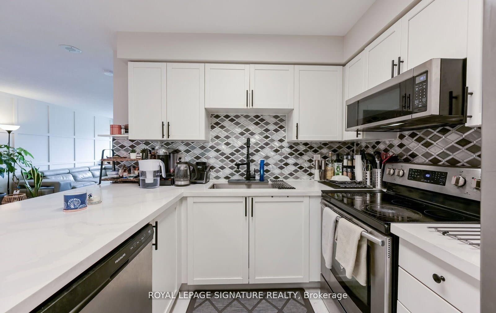 25 Kingsbridge Garden Circle, Unit 1126 thumbnail 22