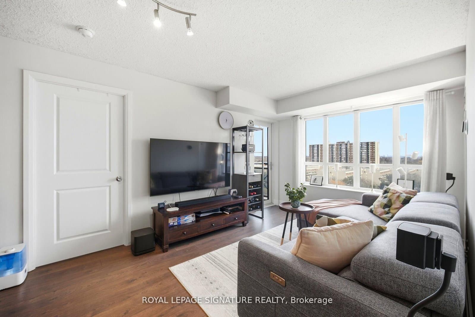 2 Eva Road E, Unit 926 thumbnail 2