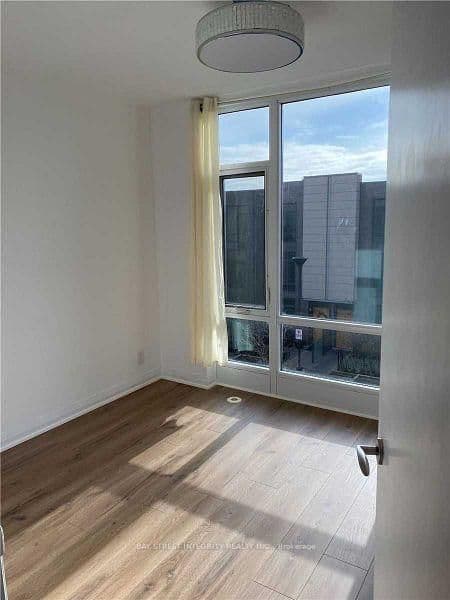 27 Valhalla Inn Road, Unit 60 thumbnail 7