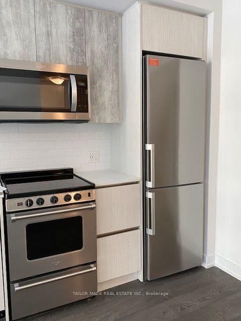 251 Manitoba Street, Unit 312 thumbnail 18