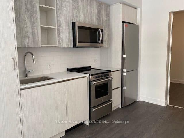 251 Manitoba Street, Unit 312 thumbnail 19