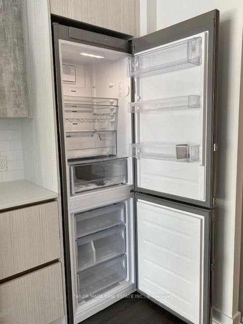 251 Manitoba Street, Unit 312 thumbnail 23