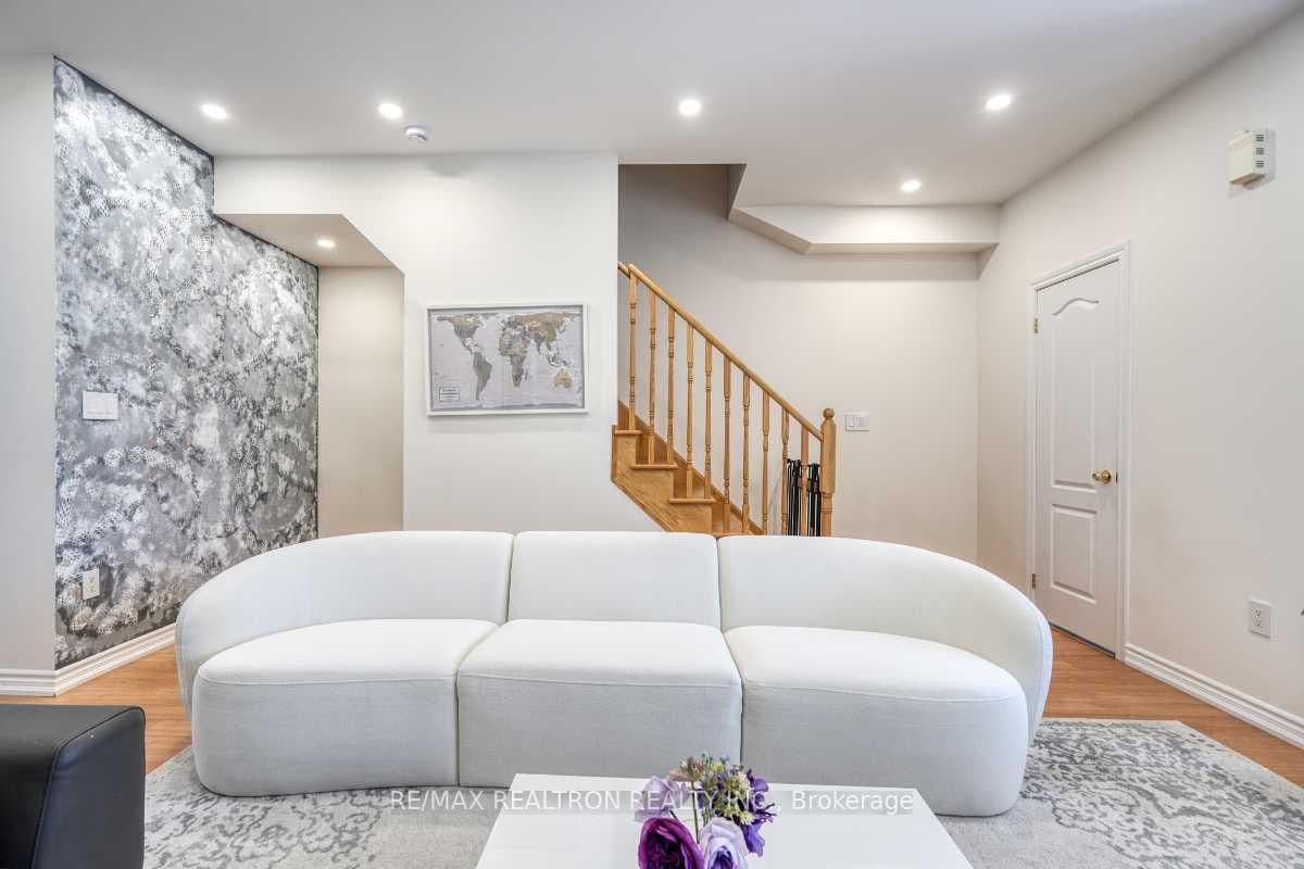 15 Sprucewood Road thumbnail 13