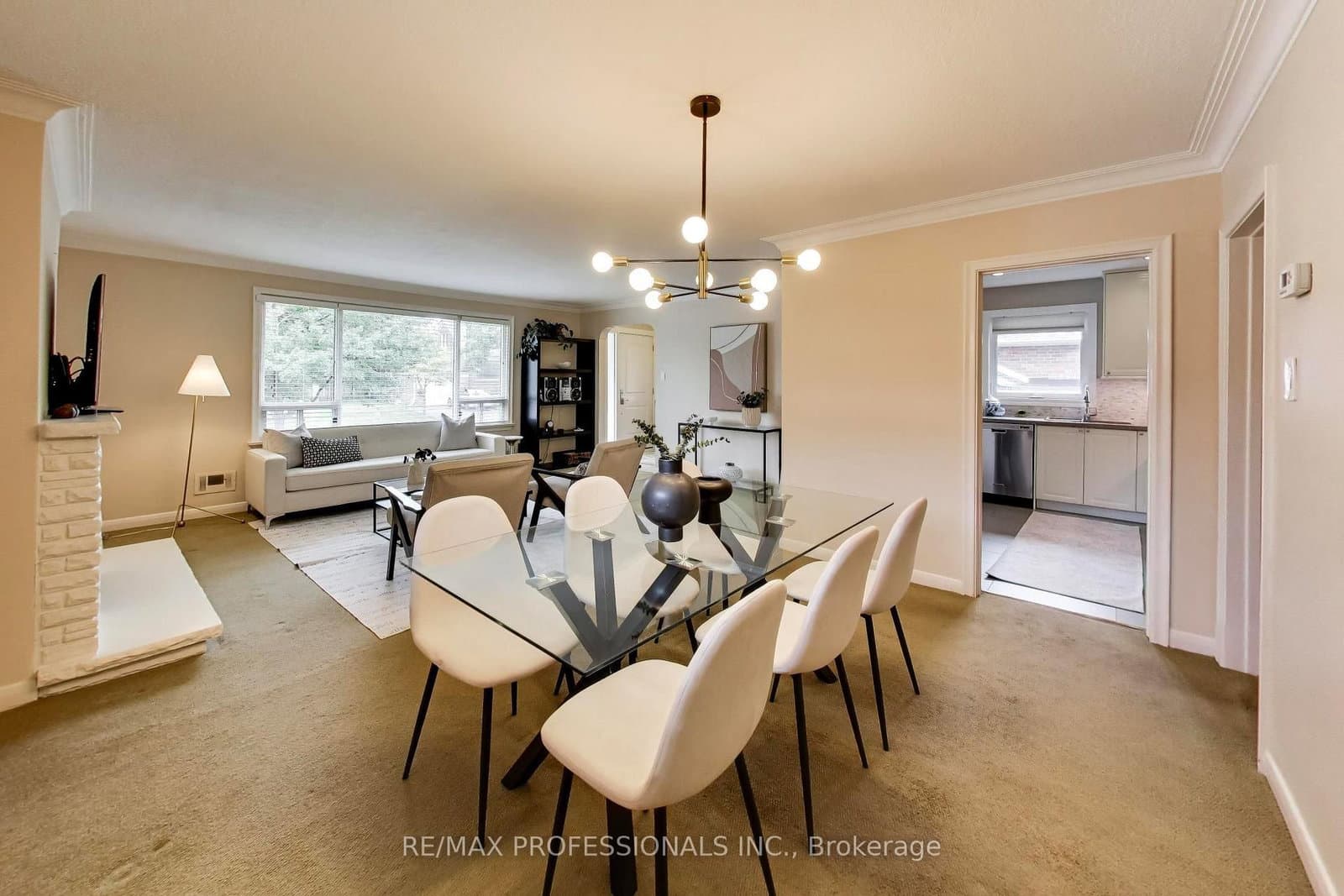 24 Beaverbrook Avenue thumbnail 11