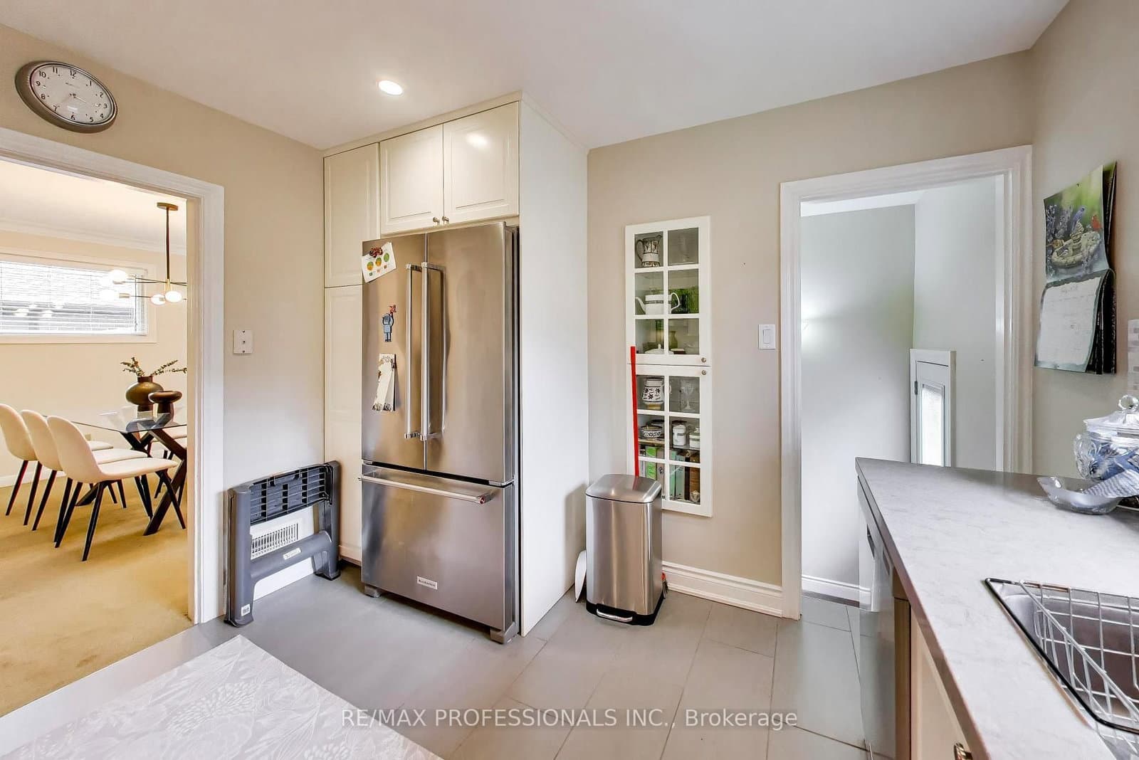 24 Beaverbrook Avenue thumbnail 13
