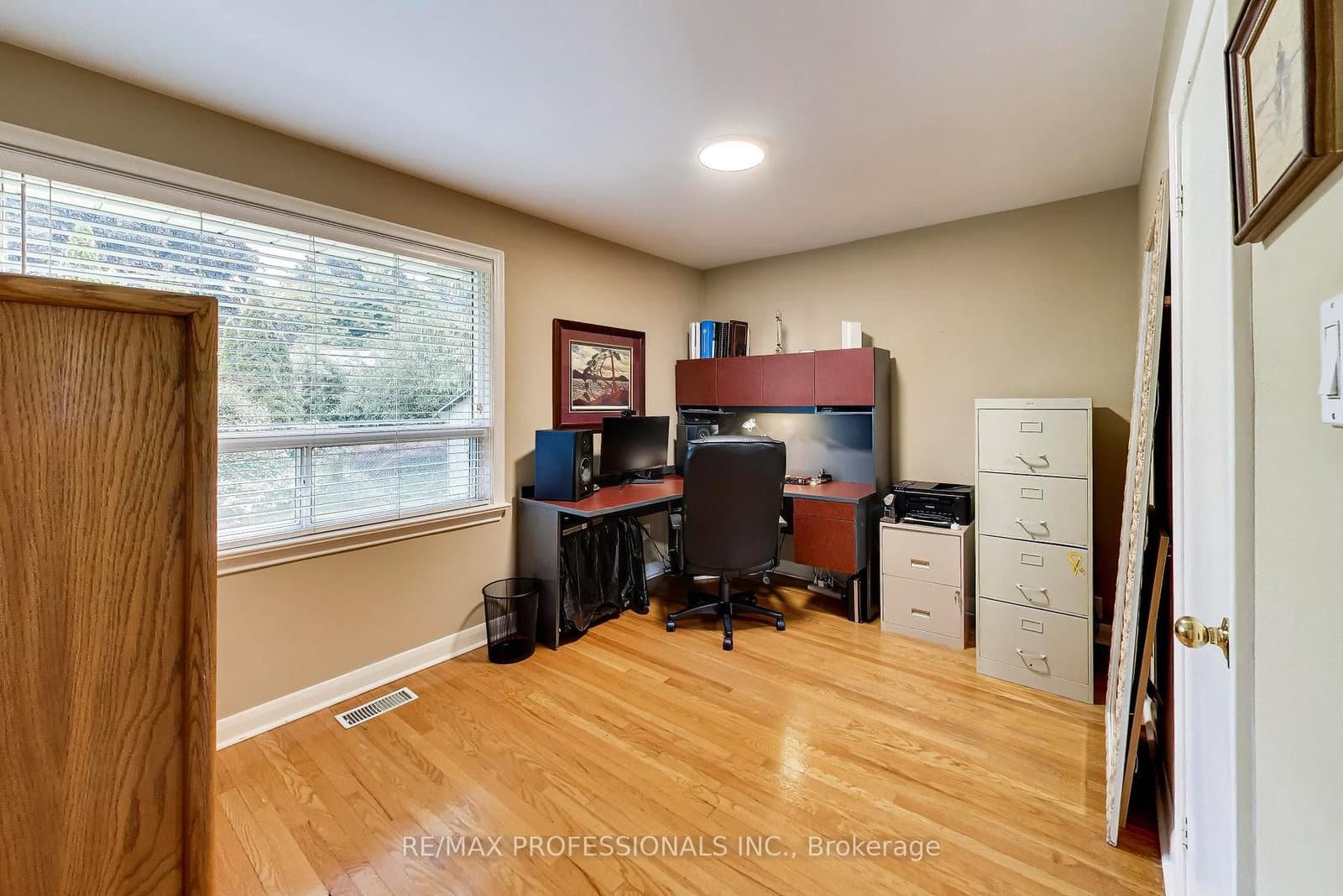 24 Beaverbrook Avenue thumbnail 19