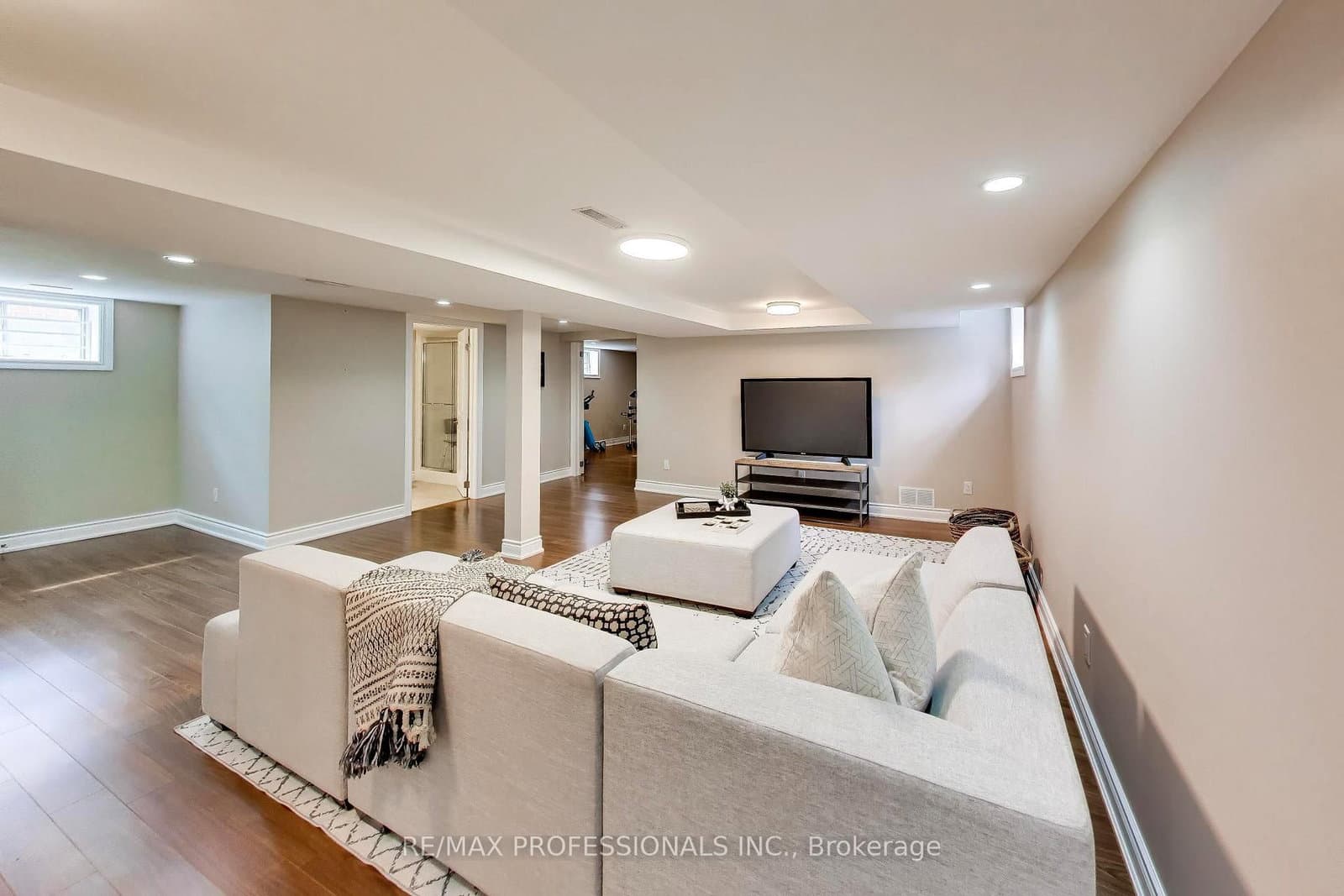 24 Beaverbrook Avenue thumbnail 23