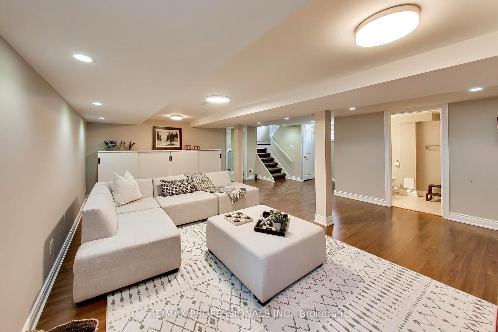 24 Beaverbrook Avenue thumbnail 24