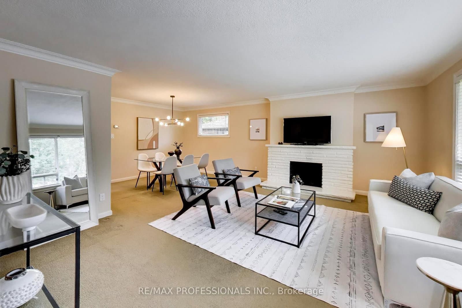 24 Beaverbrook Avenue thumbnail 5