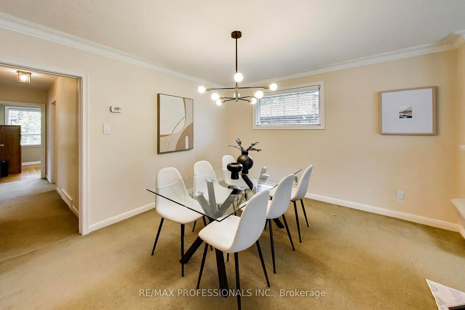 24 Beaverbrook Avenue thumbnail 9