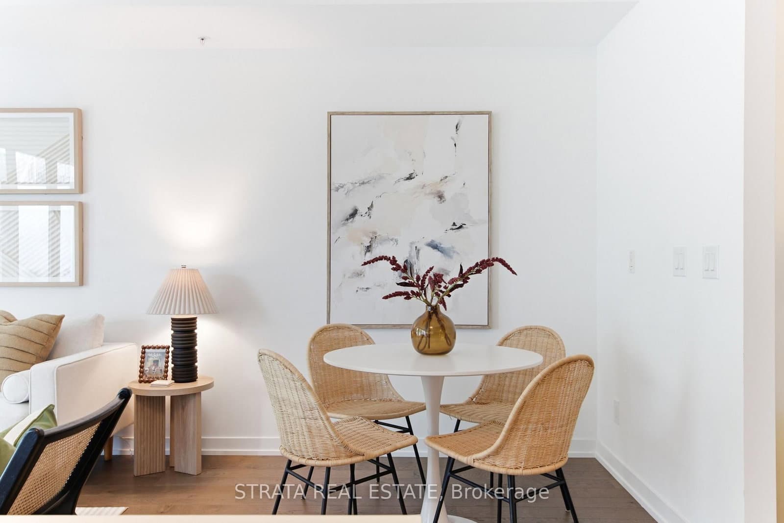 530 Indian Grove, Unit 302 thumbnail 9