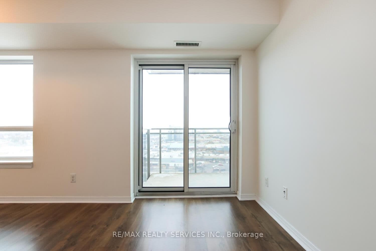 215 Queen Street E, Unit 1103 thumbnail 21