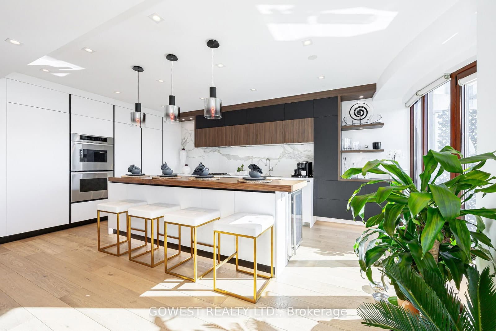 2095 Lake Shore Boulevard W, Unit 318 thumbnail 25