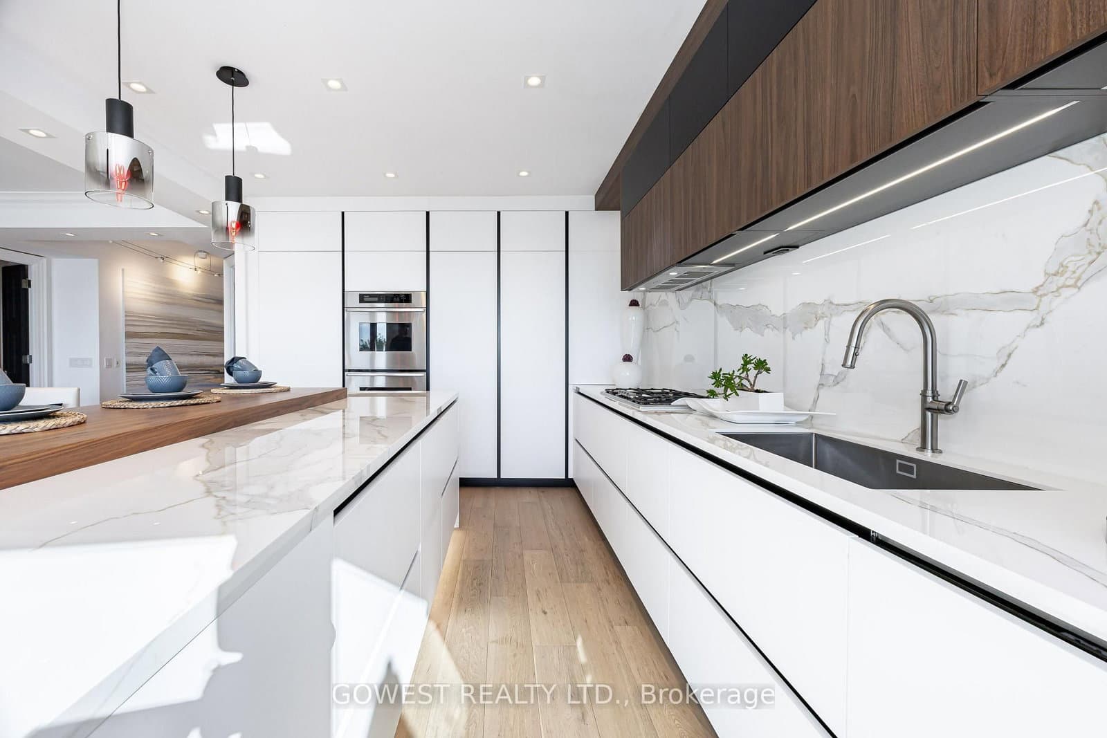 2095 Lake Shore Boulevard W, Unit 318 thumbnail 29