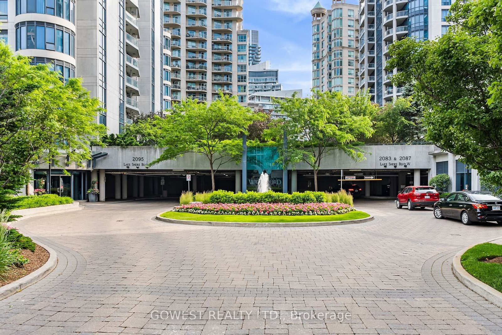 2095 Lake Shore Boulevard W, Unit 318 thumbnail 4